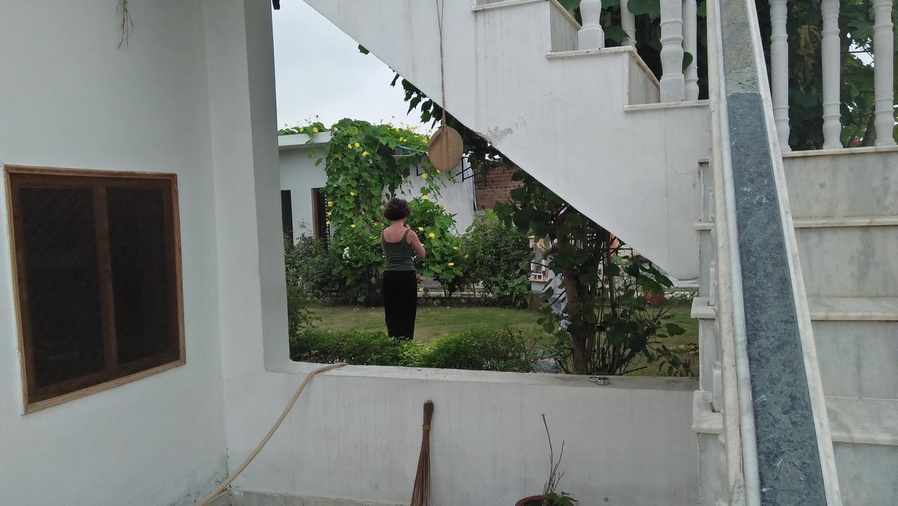 Prem Home Stay ขชุราโห ภายนอก รูปภาพ